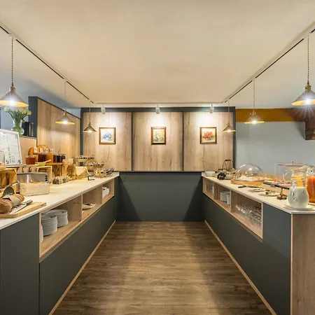 酒店 博里瓦奇酒店 4*